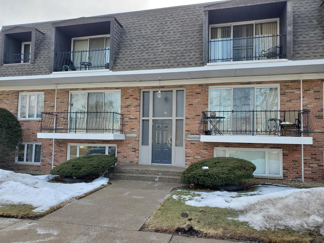 18338 Myrtle Ct. #1A, Lansing, IL 60438