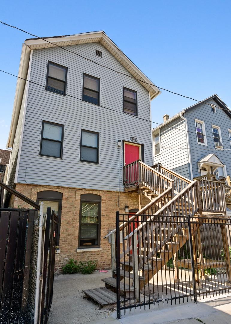 702 N Noble St., Chicago, IL 60642