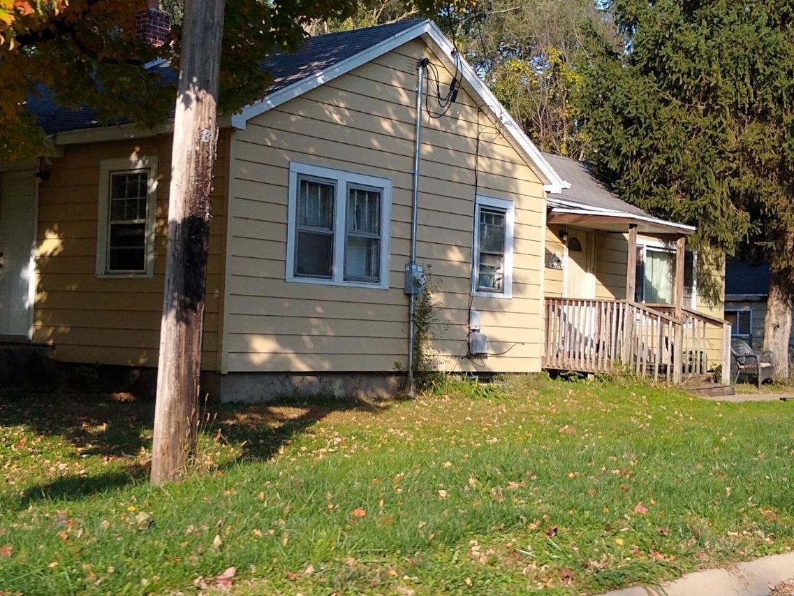 7631 Elm Ave., Machesney Park, IL 61115