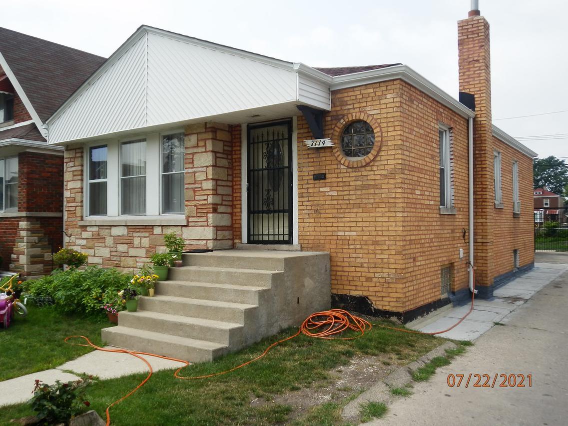 7114 S Francisco Ave., Chicago, IL 60629