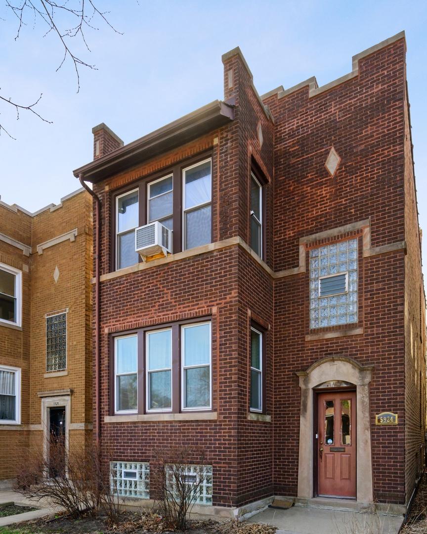 5924 N Hermitage Ave., Chicago, IL 60660