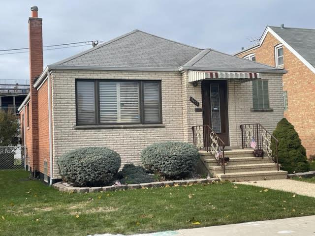 5636 S Neva Ave., Chicago, IL 60638