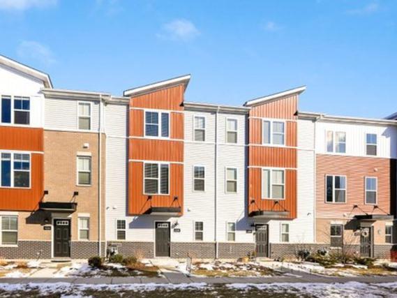 4168 Irving Rd., Aurora, IL 60504