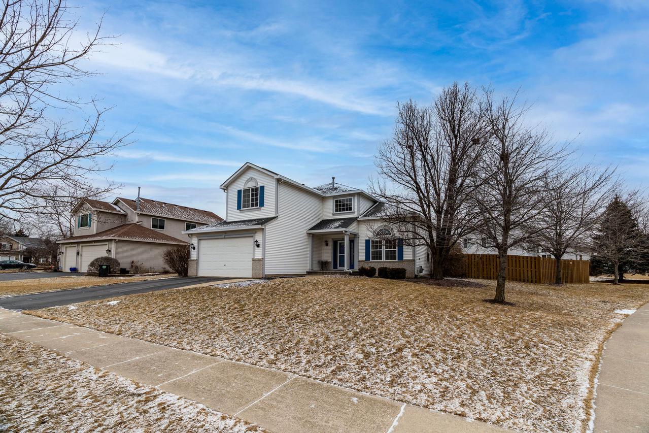 1061 Westfield Way, Mundelein, IL 60060