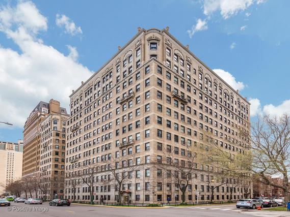 3534 N Lake Shore Dr. #1D, Chicago, IL 60657
