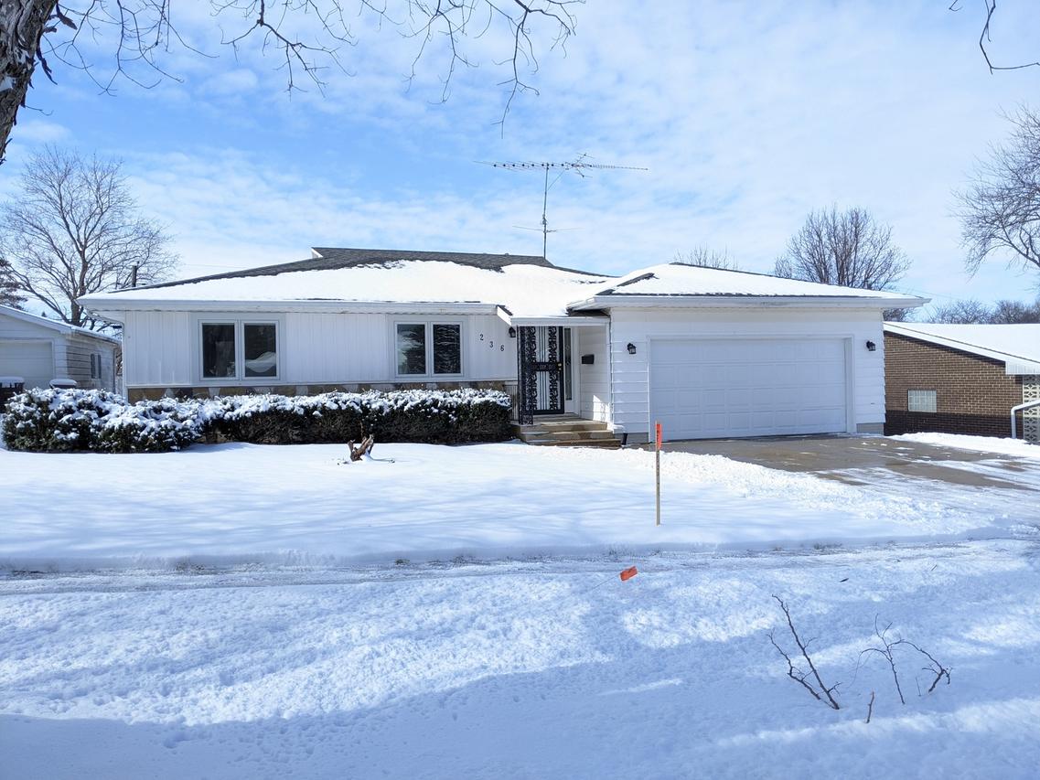 236 N Park Blvd., Freeport, IL 61032