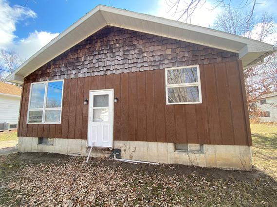 1318 Adelheid St., Dixon, IL 61021