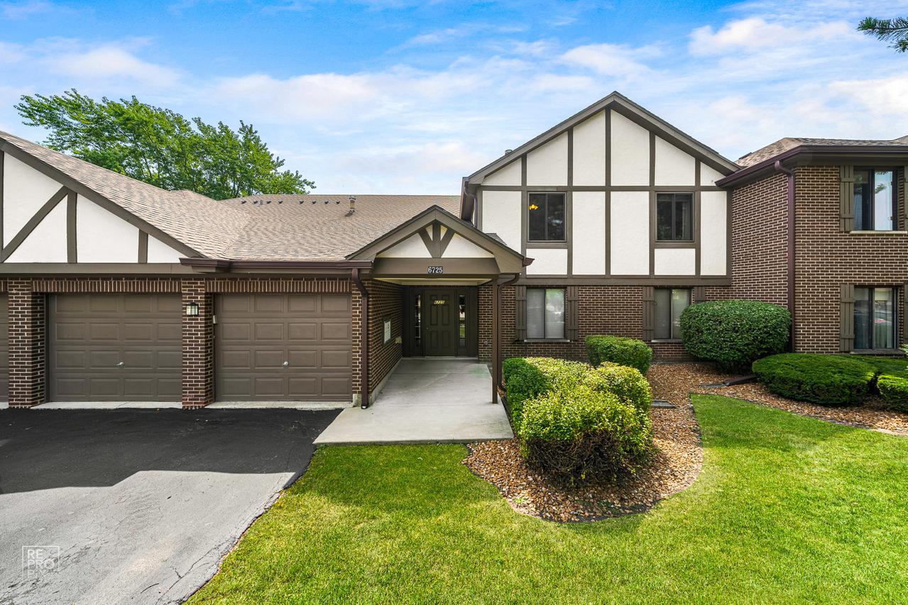 6725 180th St. #UNIT4, Tinley Park, IL 60477