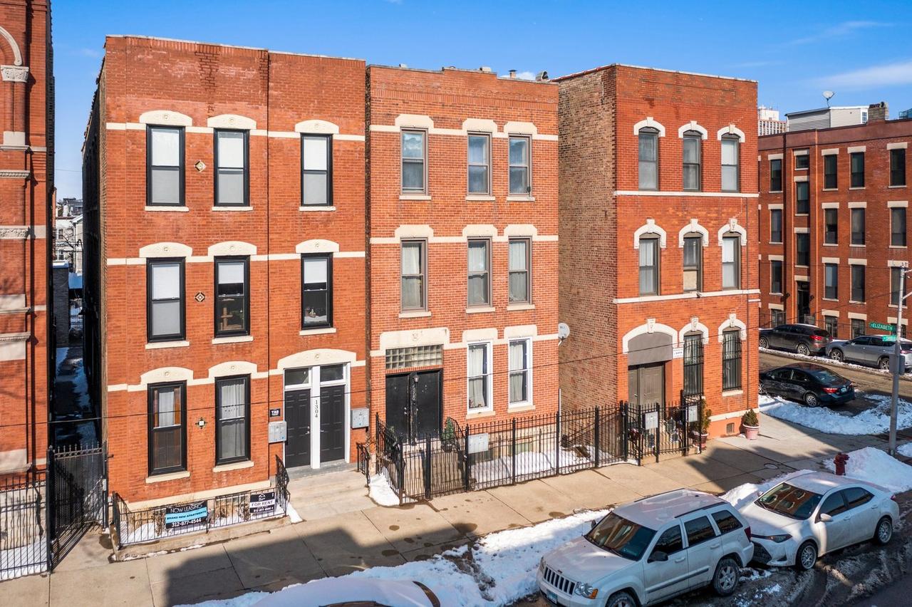 1302 W Ohio St., Chicago, IL 60642