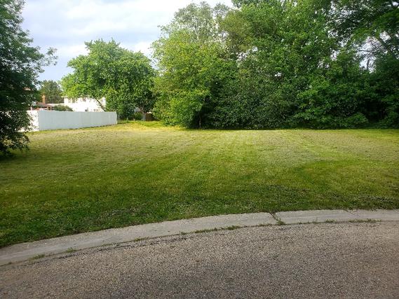 329 10th St., Wheeling, IL 60090