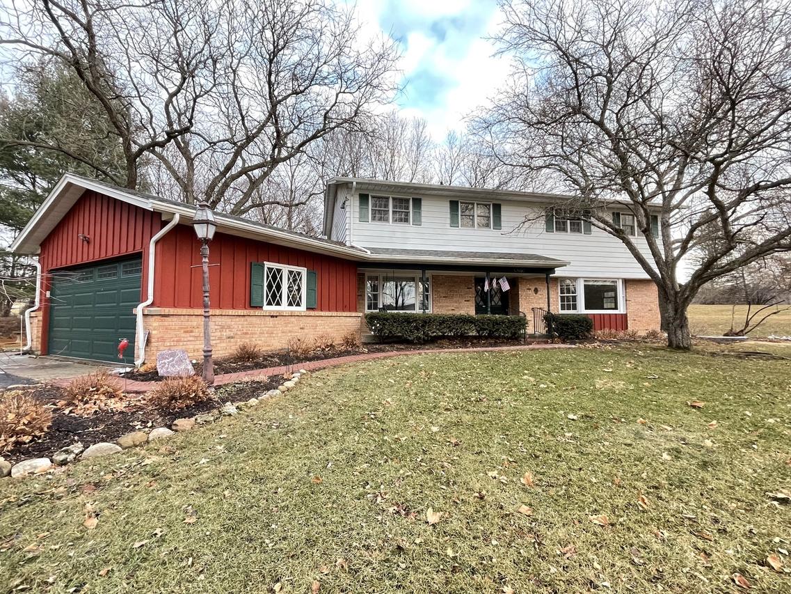 6807 Kinnikinnick Dr., Roscoe, IL 61073