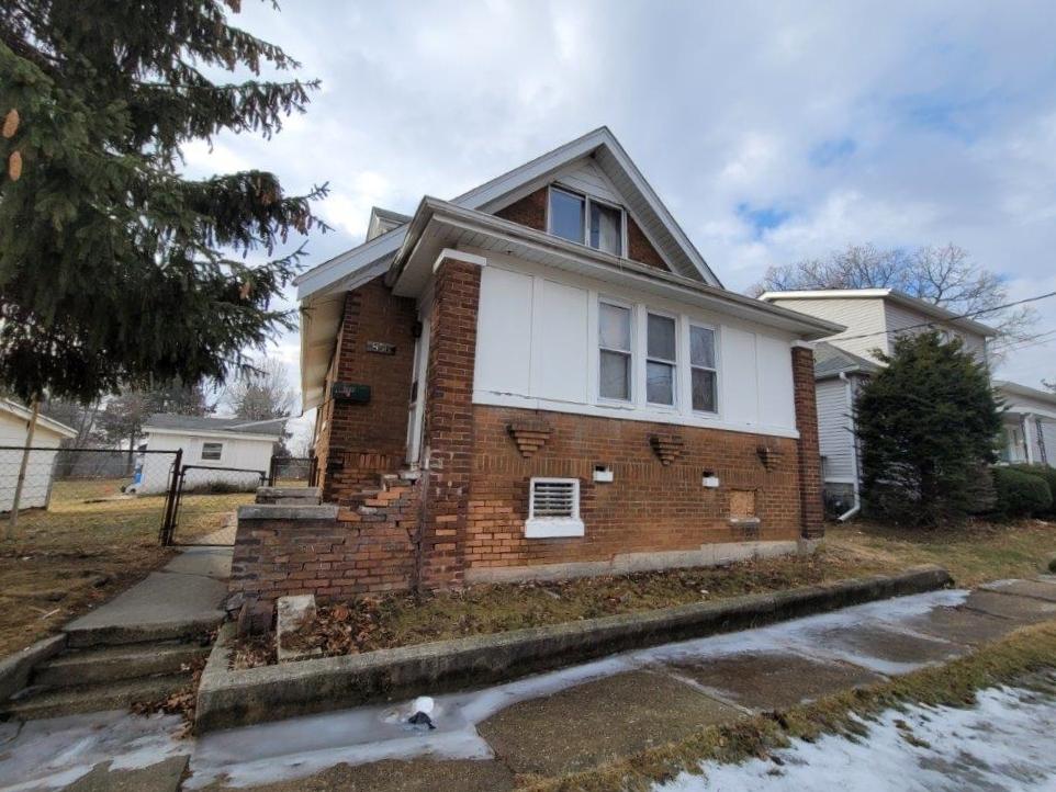 836 Illinois Ave., Rockford, IL 61102