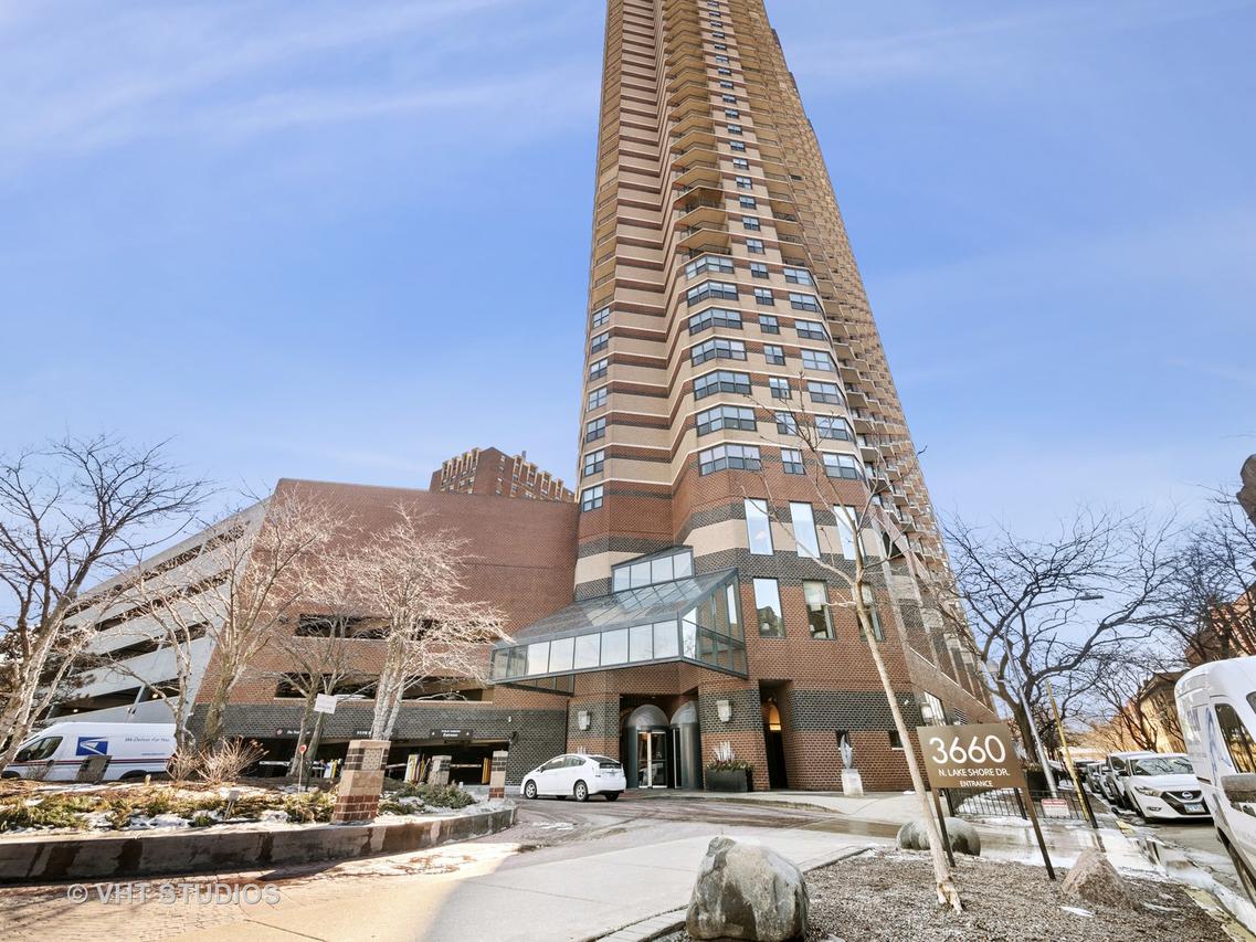 3660 N Lake Shore Dr. #2904, Chicago, IL 60613