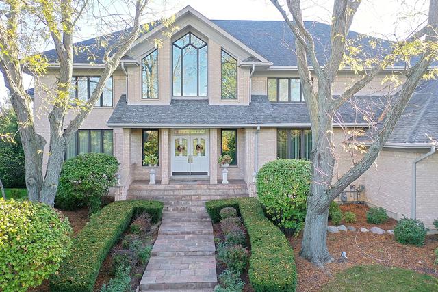 17 Spring Creek Dr., South Barrington, IL 60010