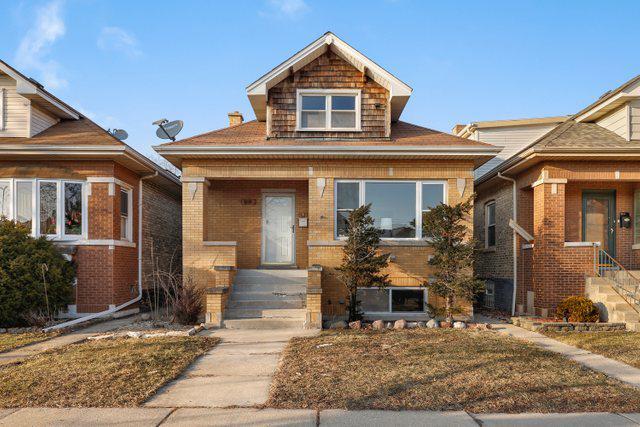 5522 W Eddy St., Chicago, IL 60641
