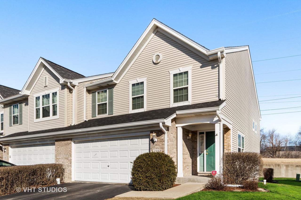 1310 Harvest Dr., Crest Hill, IL 60403