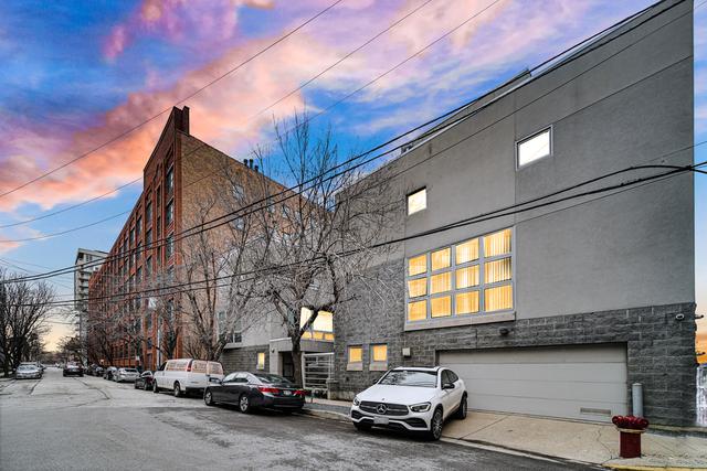 663 N Sangamon St. #4S, Chicago, IL 60642