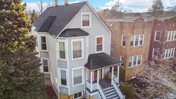 5421 W Giddings St., Chicago, IL 60630