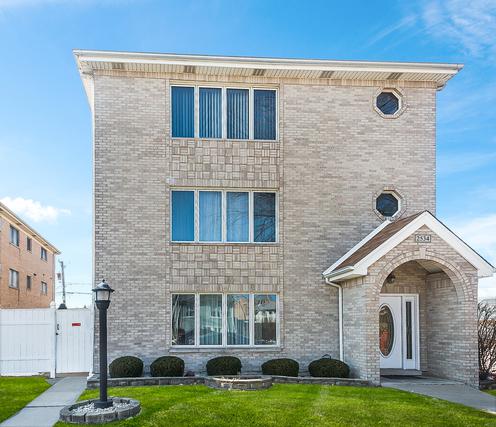 2534 N 72nd Ct. #1, Elmwood Park, IL 60707