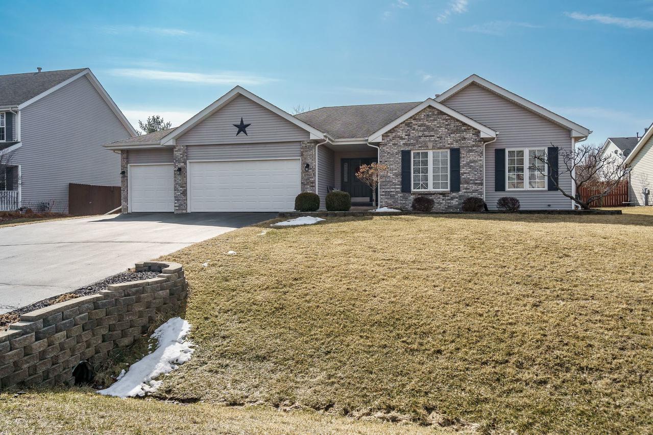 10960 Chicory Ridge Way, Roscoe, IL 61073