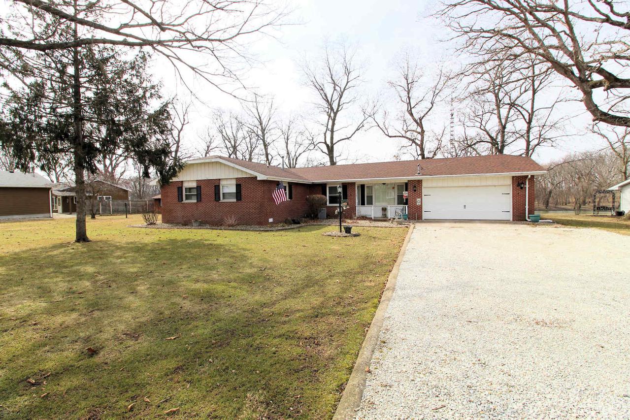 139 Hickory Lane Dr., Martinton, IL 60951