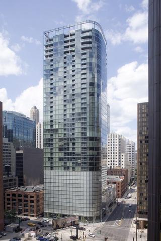 600 N Fairbanks Ct. #P10-13, Chicago, IL 60611