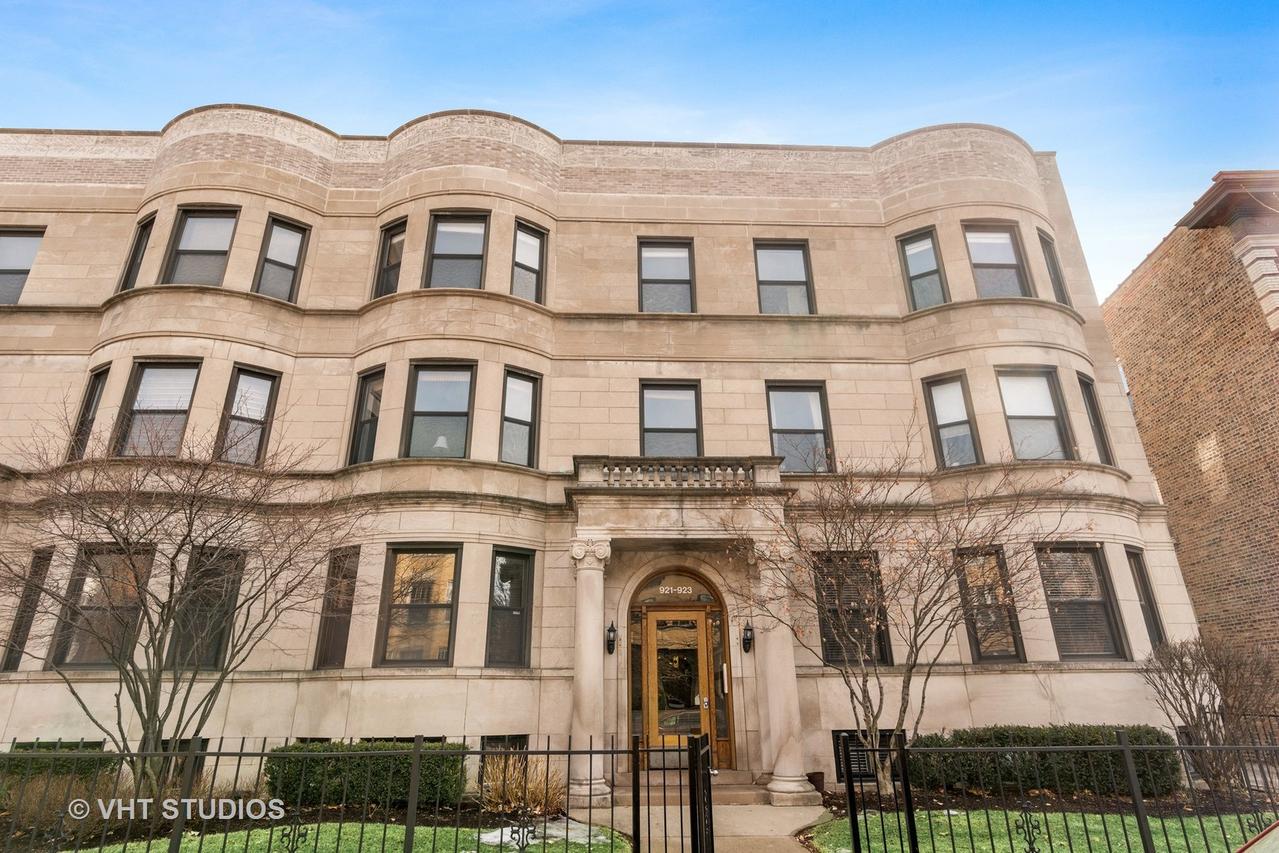 921 W Belle Plaine Ave. #1, Chicago, IL 60613