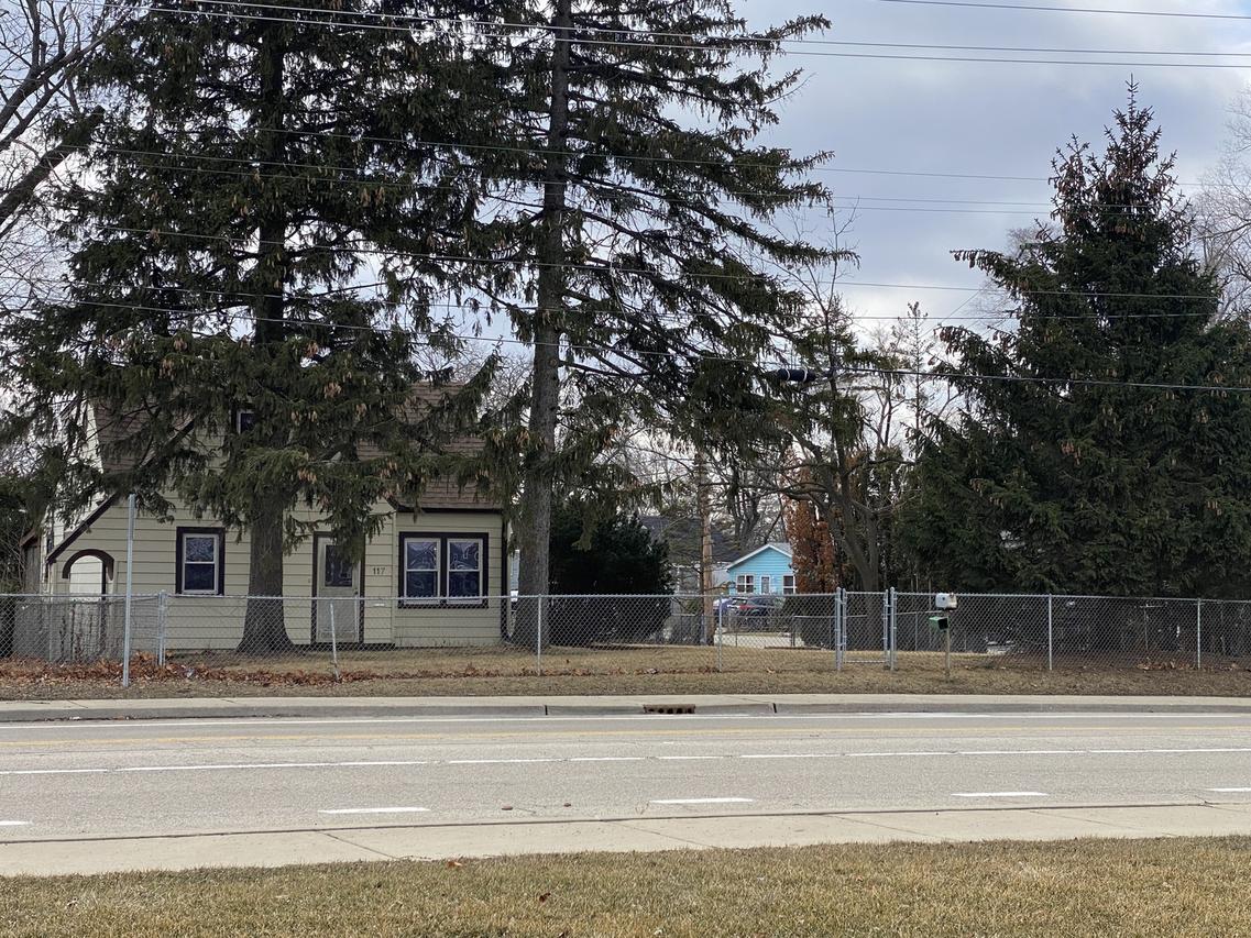 117 E Washington St., Round Lake Park, IL 60073