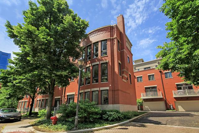 468 N Canal St., Chicago, IL 60654