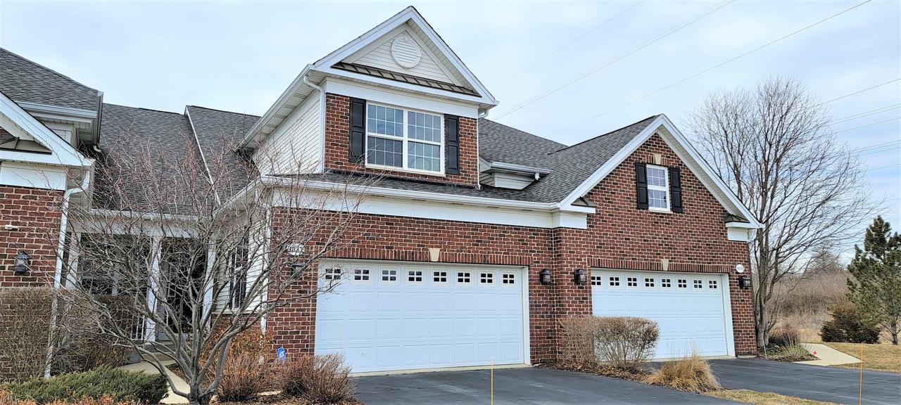 1037 Riviera Dr., Elgin, IL 60124