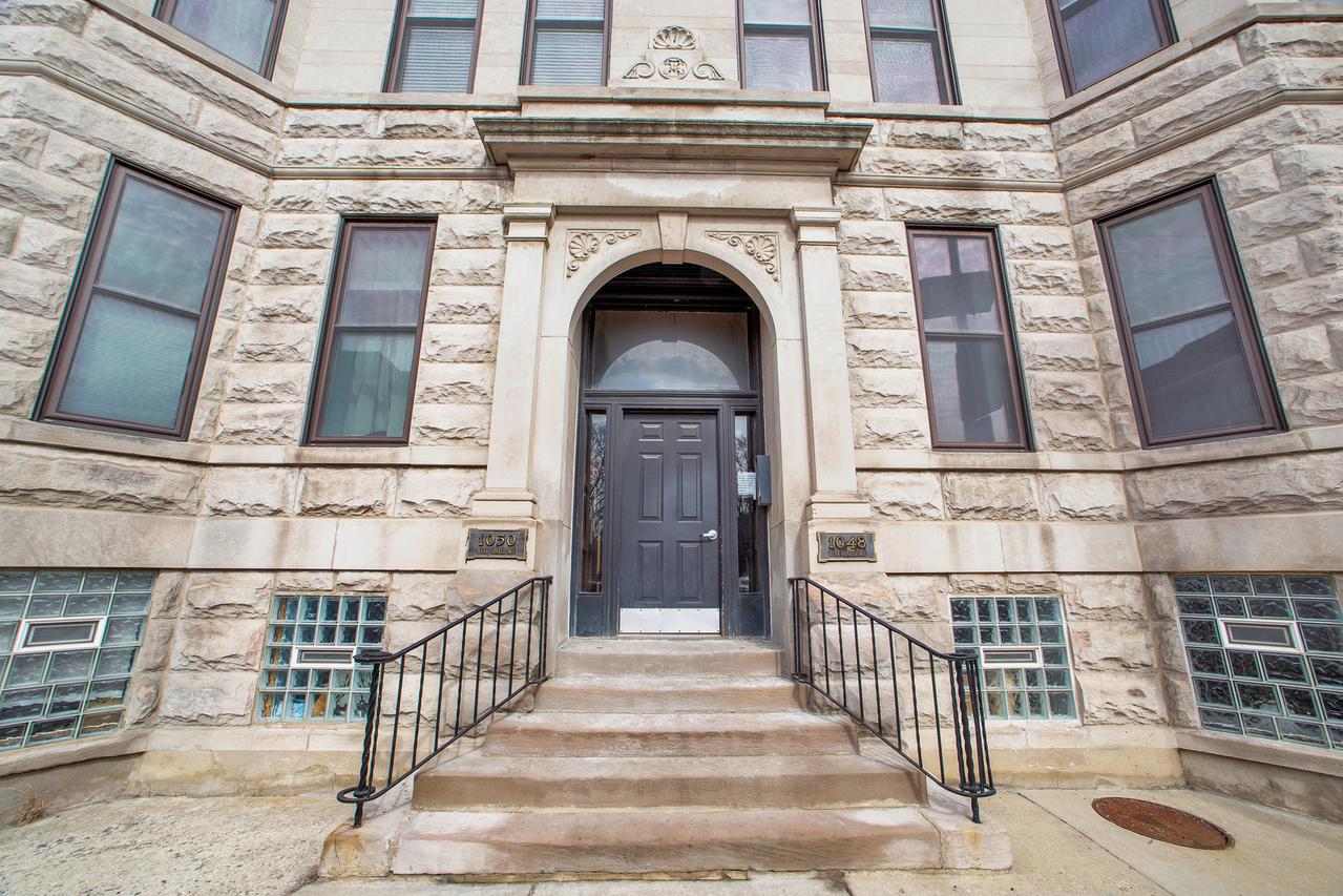 1048 W Foster Ave. #E, Chicago, IL 60640