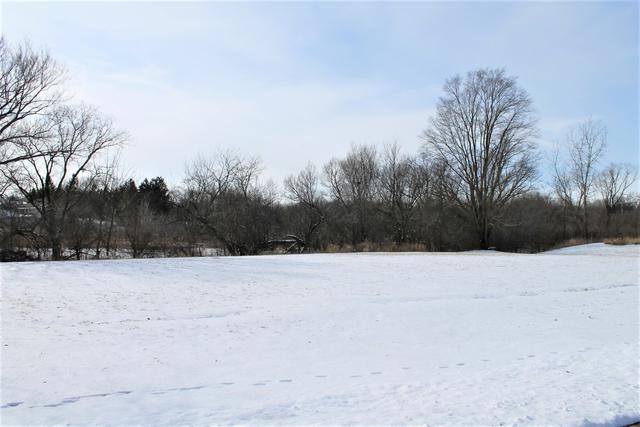 30W195 Dean Ct., Wayne, IL 60184