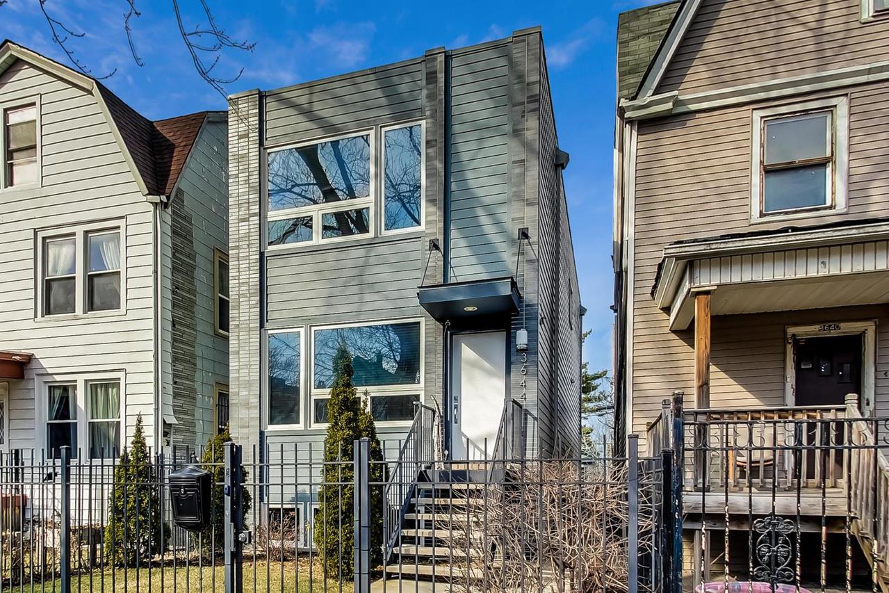 3644 W Palmer St., Chicago, IL 60647