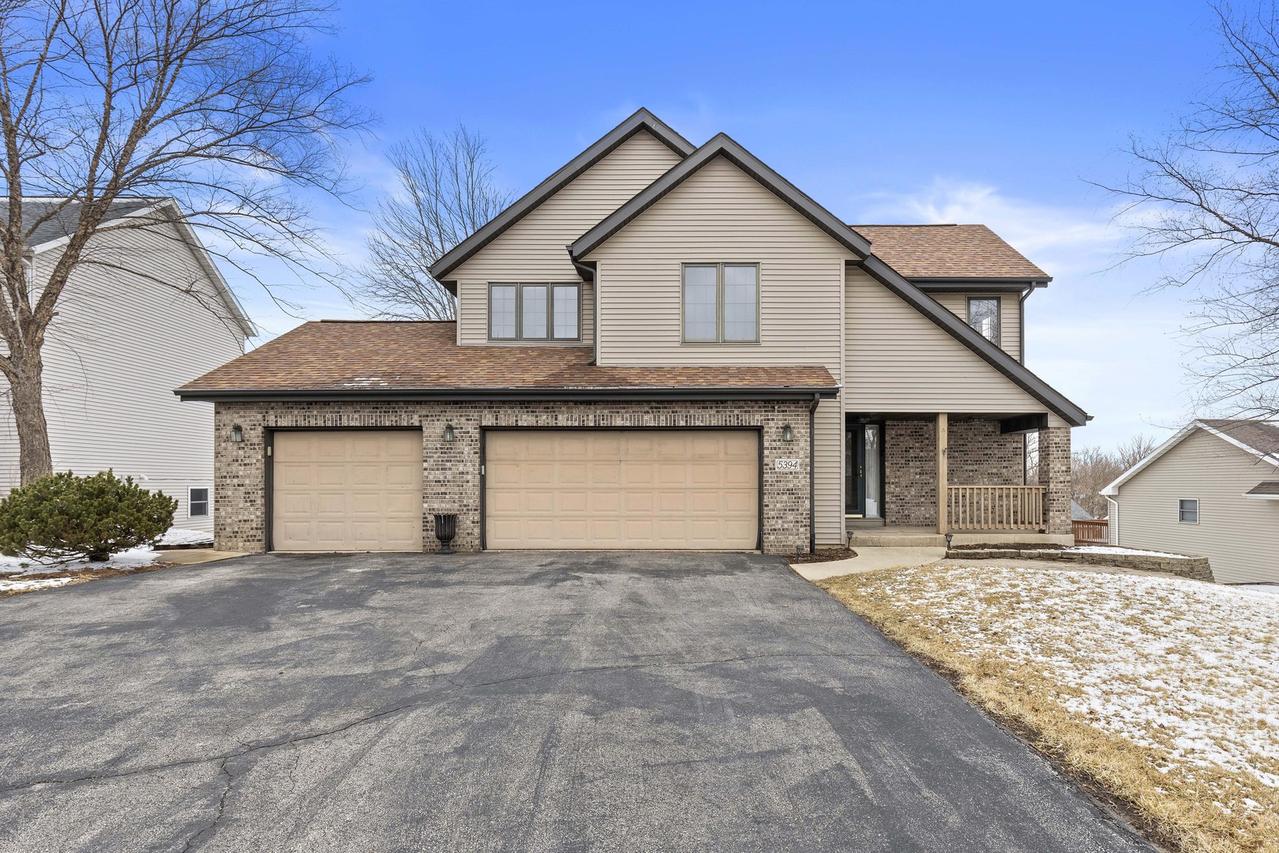 5394 Hawkeye Tr., Machesney Park, IL 61115