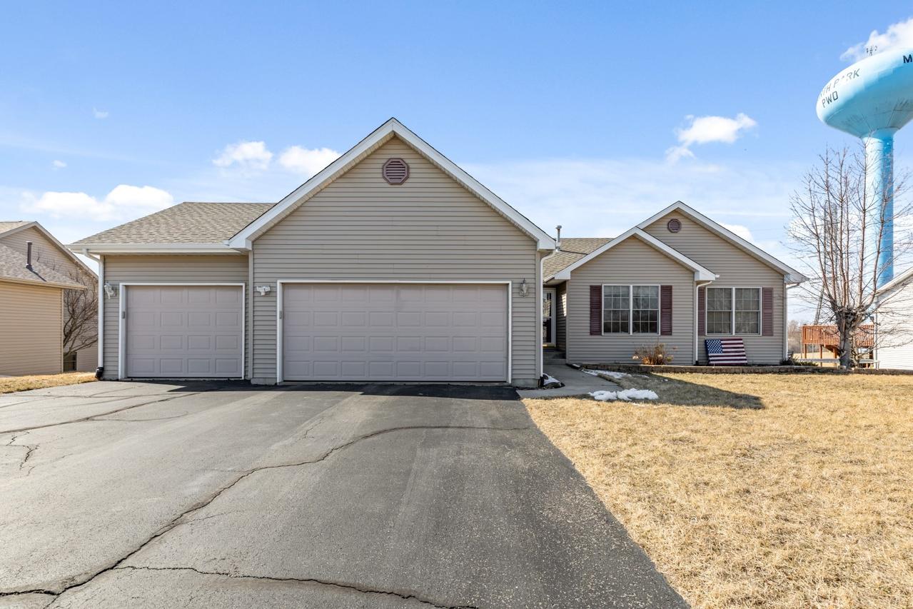 7850 Nesting Eagles St., Machesney Park, IL 61115