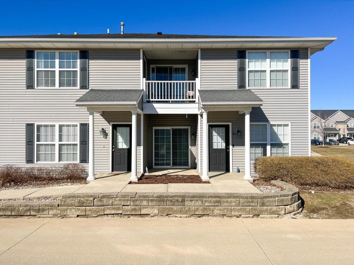 104 Yorkminster Ln. #10, Savoy, IL 61874