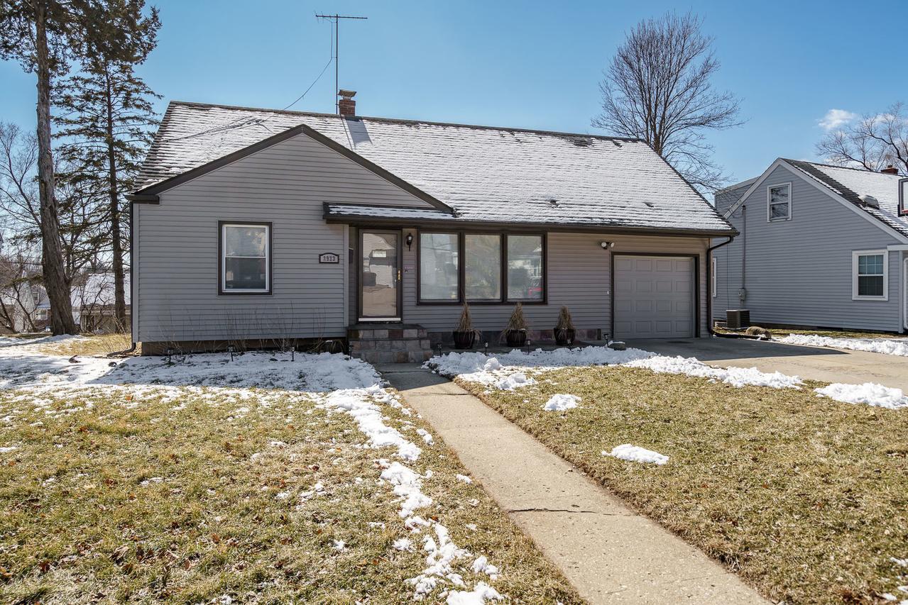 2923 19th Ave., Rockford, IL 61108