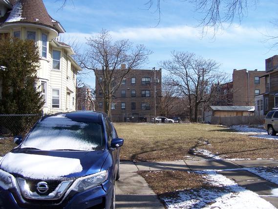 125 N Waller Ave., Chicago, IL 60644