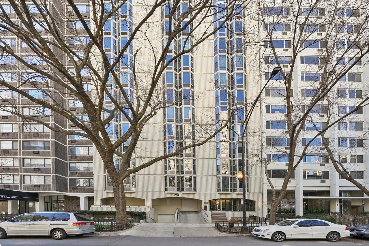 1340 N Dearborn St. #12B, Chicago, IL 60610