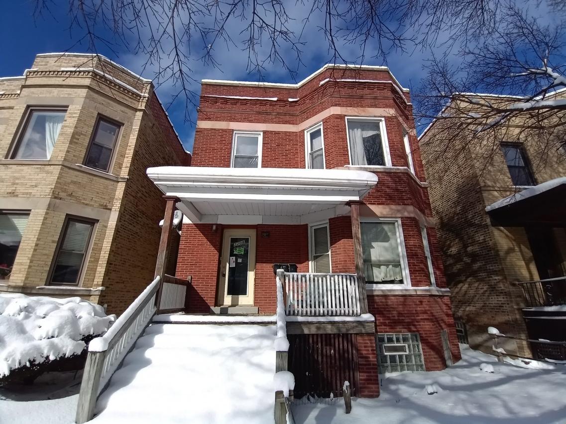 2208 W Eastwood Ave., Chicago, IL 60625