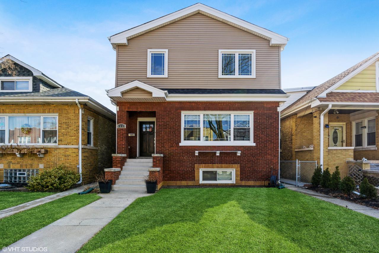 5539 N Linder Ave., Chicago, IL 60630