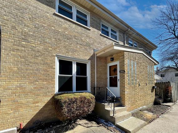 2840 W Berwyn Ave., Chicago, IL 60625