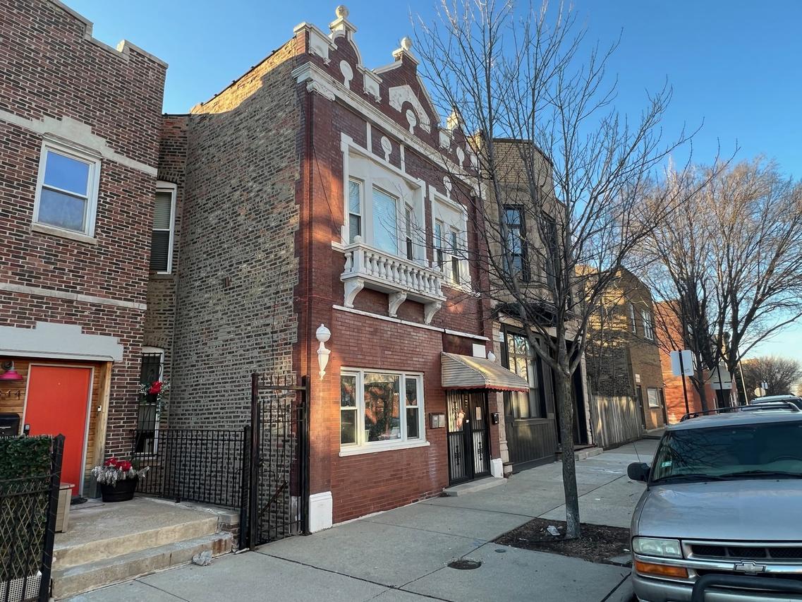2342 S Leavitt St., Chicago, IL 60608