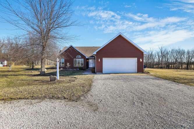 1094 County Road 2375, Homer, IL 61849