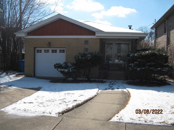 4347 W Highland Ave., Chicago, IL 60646