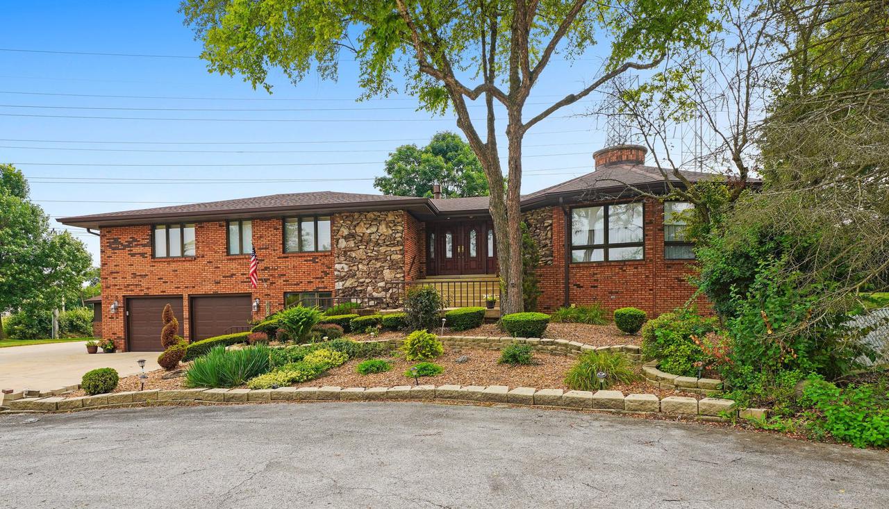 8025 W 128th Pl., Palos Park, IL 60464