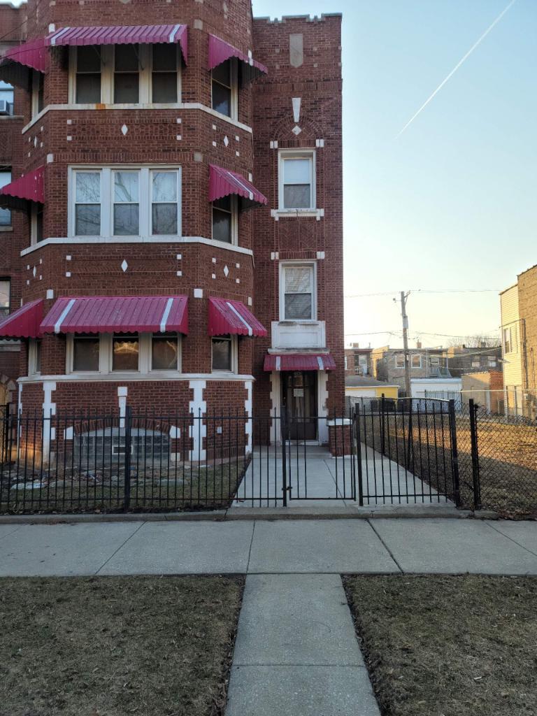 7942 S Paulina St., Chicago, IL 60620