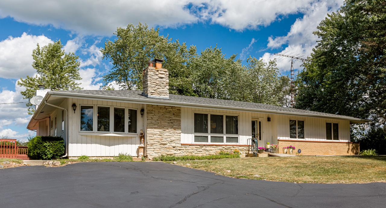 1916 N Il Route 47, Woodstock, IL 60098