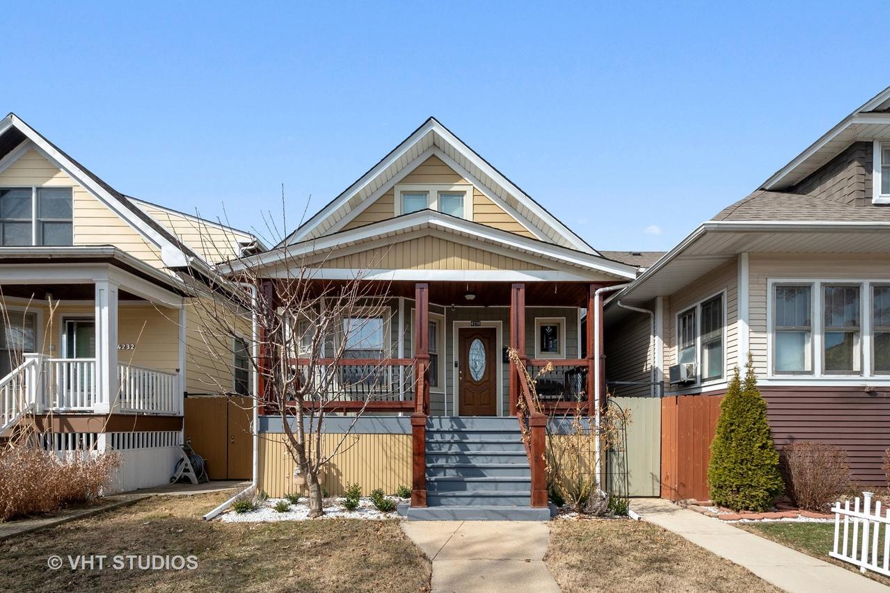 4236 N Sawyer Ave., Chicago, IL 60618