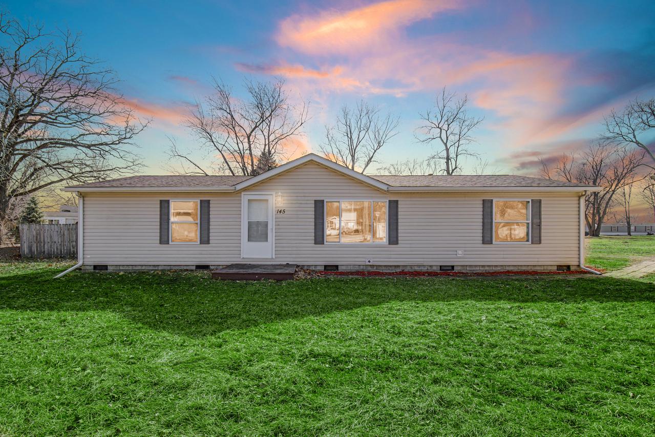 145 E Lincoln St., Godley, IL 60407